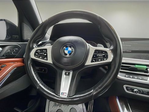 Used 2019 BMW X5 xDrive50i w/ M Sport Package image 11