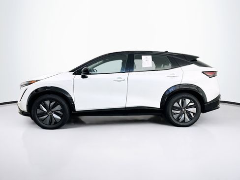 Used 2024 Nissan Ariya AWD image 4