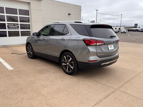 Used 2023 Chevrolet Equinox Premier image 6