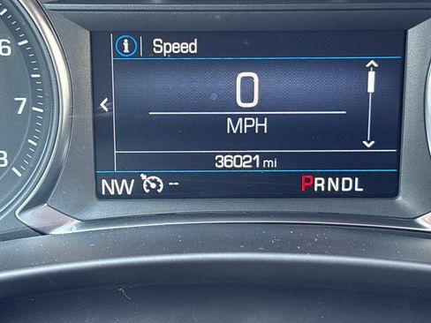 Used 2024 Chevrolet Equinox LT FWD image 30