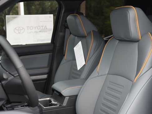 New 2025 Toyota Tacoma Trailhunter image 7