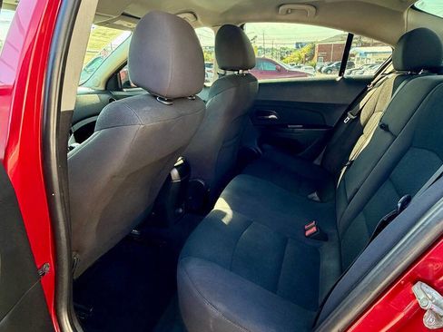 Used 2014 Chevrolet Cruze LT FWD image 13