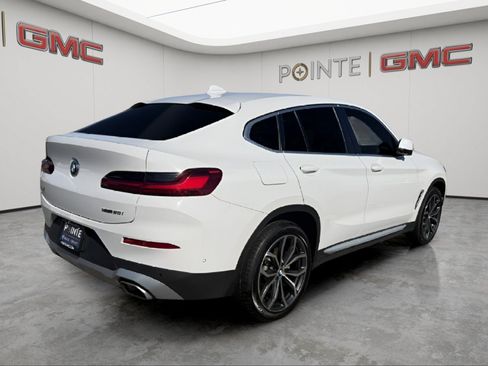 Used 2023 BMW X4 xDrive30i w/ Parking Assistance Package AWD/4WD image 5