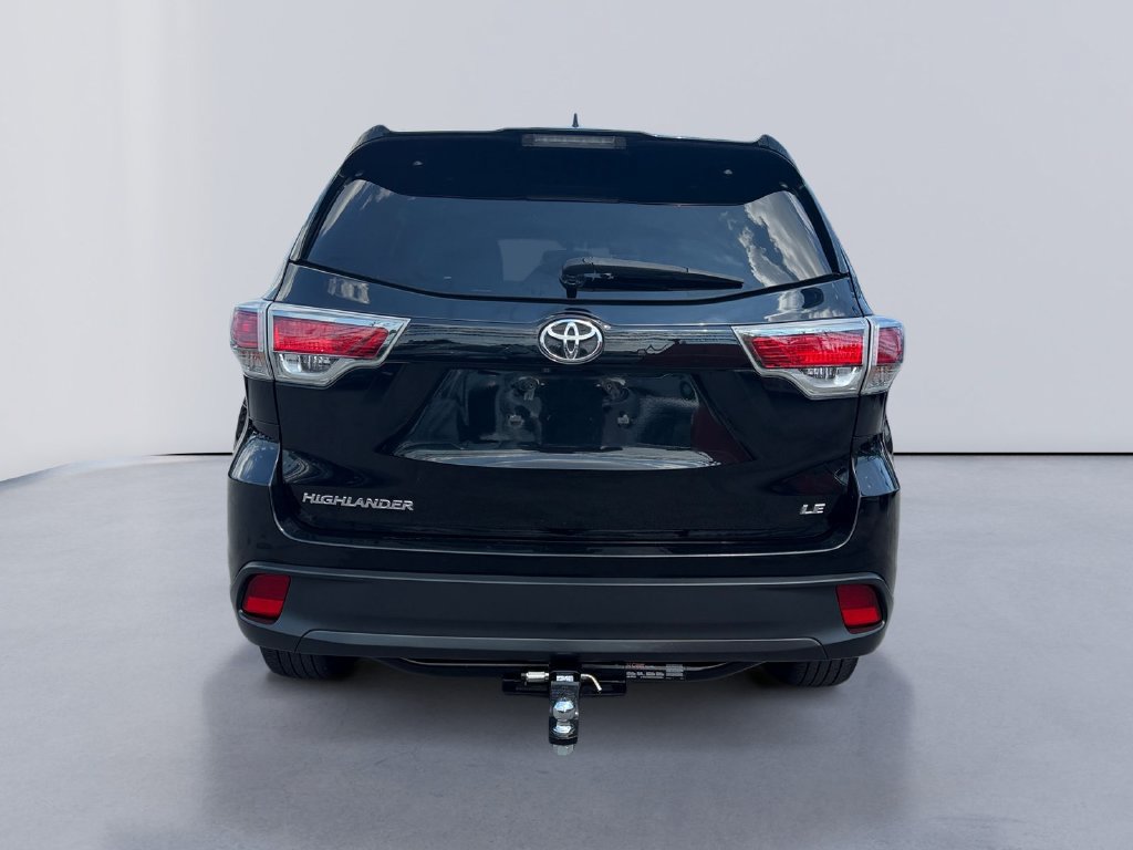Used 2016 Toyota Highlander Plus FWD image 4