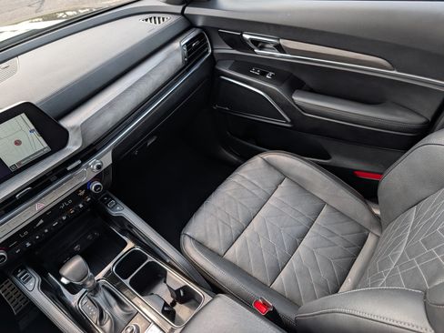 Certified 2023 Kia Telluride SX X-Pro AWD/4WD image 10