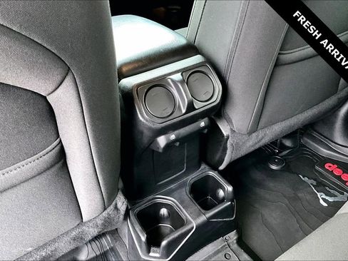 Used 2020 Jeep Gladiator Sport w/ Quick Order Package 24S AWD/4WD image 11