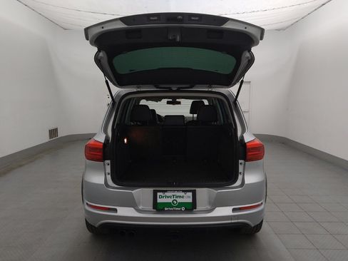 Used 2017 Volkswagen Tiguan Sport FWD image 29