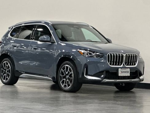 Used 2025 BMW X1 xDrive28i w/ Technology Package AWD/4WD image 2