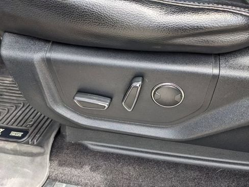 Used 2016 Ford F150 Lariat w/ Equipment Group 501A Mid AWD/4WD image 22