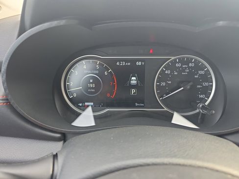 New 2025 Nissan Versa SR w/ Trunk Package image 7