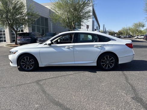 Used 2021 Honda Accord EX-L image 2