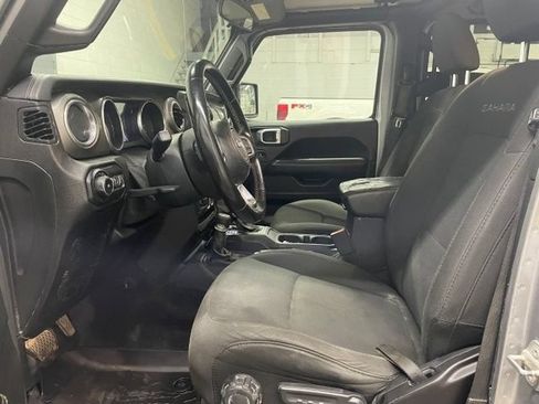 Used 2019 Jeep Wrangler Unlimited Sahara AWD/4WD image 10