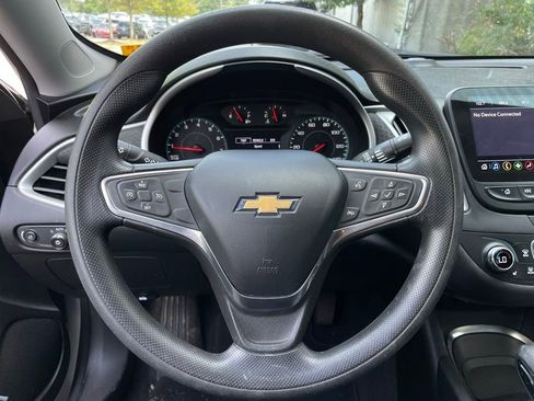 Used 2022 Chevrolet Malibu LT FWD image 14