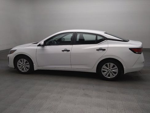 Used 2025 Nissan Sentra S FWD image 3