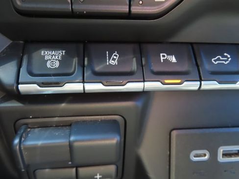 Used 2020 Chevrolet Silverado 3500 High Country w/ Z71 Off-Road Package AWD/4WD image 39