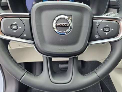 New 2026 Volvo XC40 B5 Ultra AWD/4WD image 24