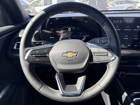 New 2026 Chevrolet Traverse LT FWD image 15
