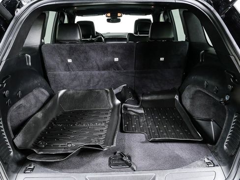 Used 2020 Jeep Grand Cherokee Limited X image 32