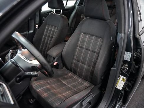 Used 2011 Volkswagen GTI 4-Door FWD image 4