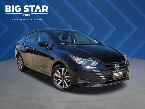 Used 2024 Nissan Versa SV FWD image 1