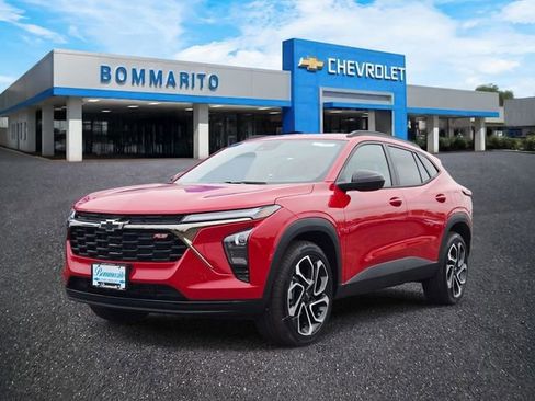 New 2026 Chevrolet Trax RS w/ Sunroof Package FWD image 1