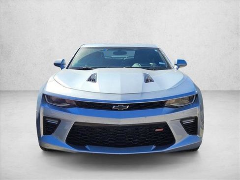 Used 2018 Chevrolet Camaro SS image 2