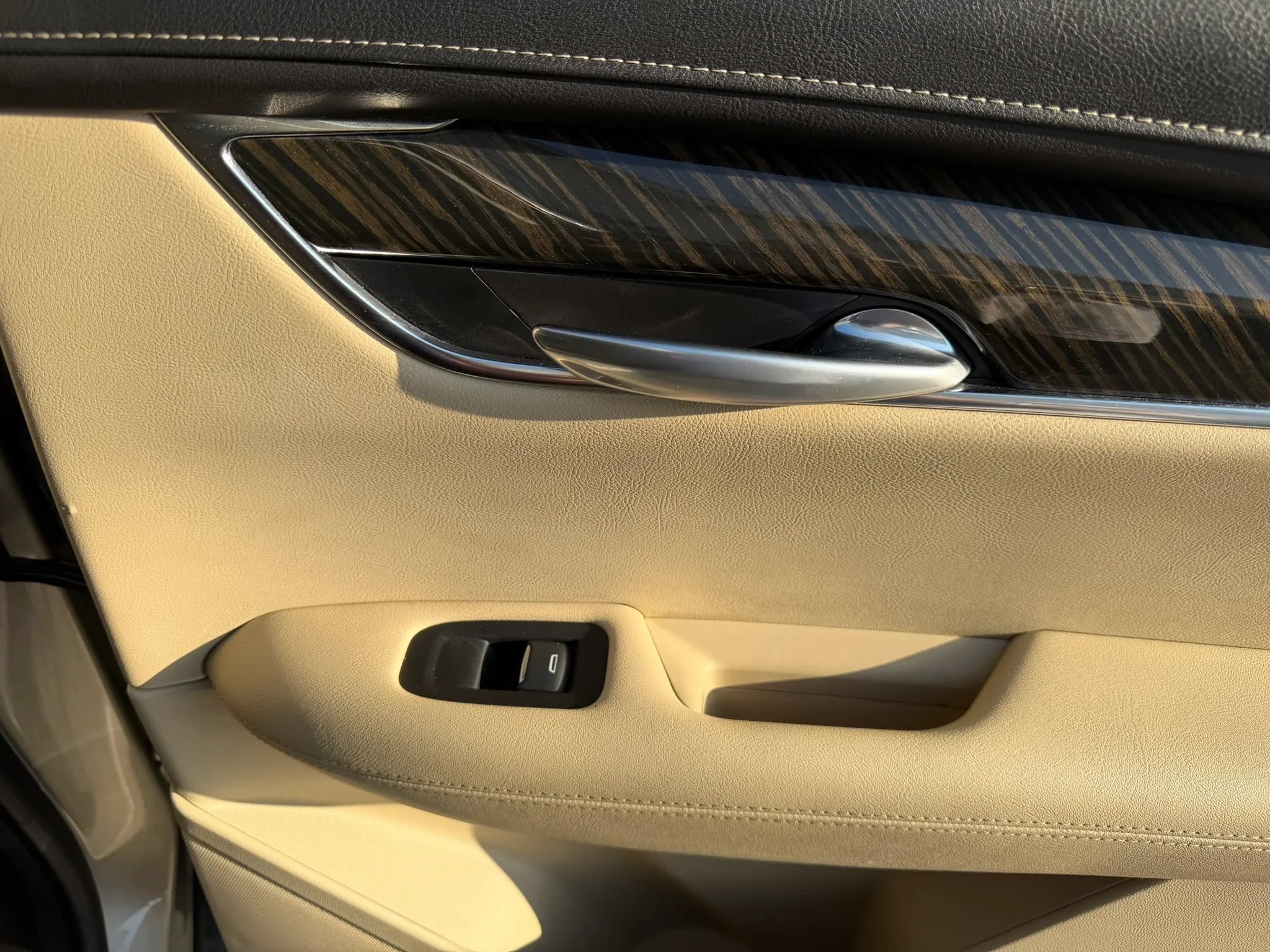 Used 2017 Cadillac XT5 FWD image 34