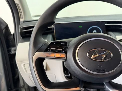 Used 2024 Hyundai Tucson SEL FWD image 17