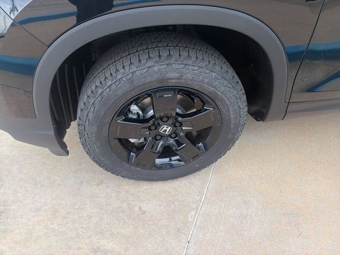 New 2026 Honda Ridgeline Black Edition image 11