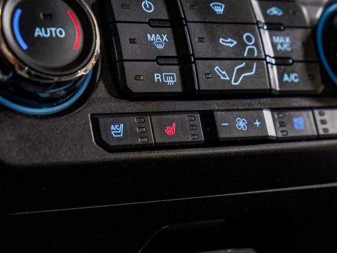 Used 2017 Ford F250 Lariat w/ Chrome Package image 25