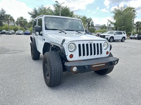 Used 2013 Jeep Wrangler Sport w/ Connectivity Group AWD/4WD image 8