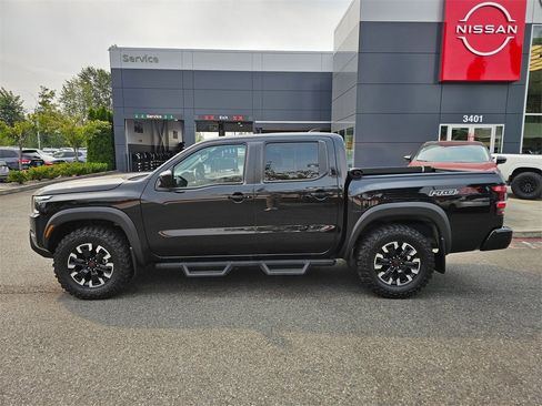 Used 2023 Nissan Frontier PRO-4X w/ Tow Package image 8