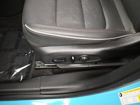 Used 2021 Chevrolet TrailBlazer RS w/ Sun and Liftgate Package FWD image 17