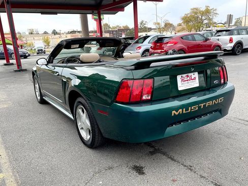 Used 2001 Ford Mustang Premium image 7
