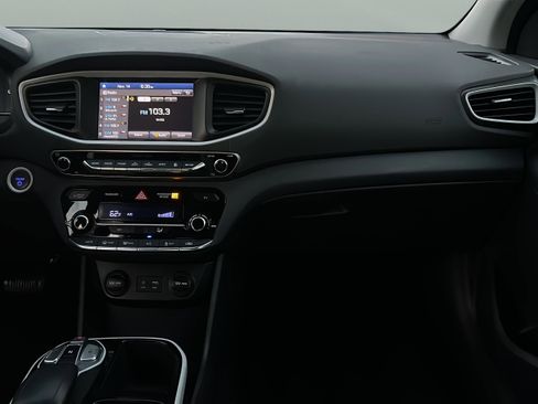 Used 2019 Hyundai Ioniq Hatchback 4D image 28