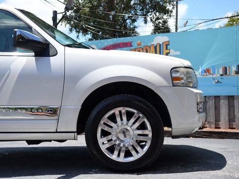 Used 2014 Lincoln Navigator L 2WD image 37
