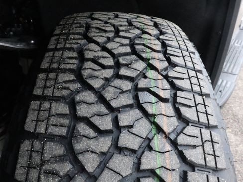 New 2026 GMC Sierra 1500 Elevation w/ Elevation Premium Package image 17