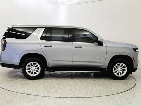 Used 2025 Chevrolet Tahoe LT w/ Comfort Package image 8