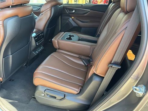 Used 2023 Acura MDX SH-AWD w/ Advance Package image 16