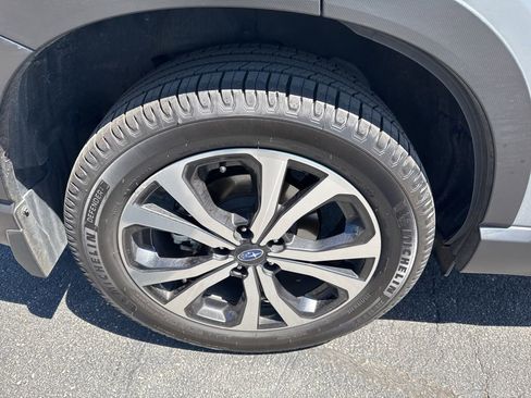 Used 2020 Subaru Forester Limited AWD/4WD image 5