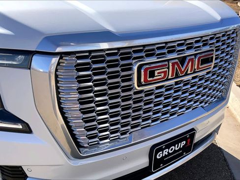 Used 2023 GMC Yukon Denali image 29