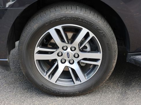 Used 2024 Ford Expedition Limited AWD/4WD image 11