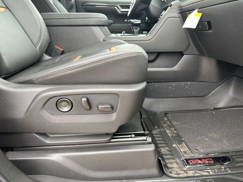 New 2026 GMC Sierra 1500 AT4 w/ AT4 Premium Package AWD/4WD image 40