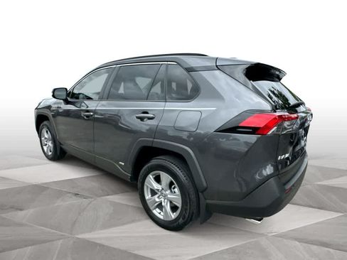 Used 2025 Toyota RAV4 XLE AWD/4WD image 6