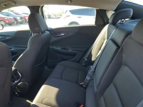 Used 2024 Chevrolet Malibu LT image 28