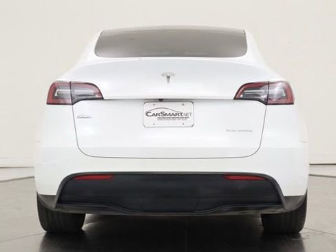 Used 2023 Tesla Model Y Long Range AWD/4WD image 4
