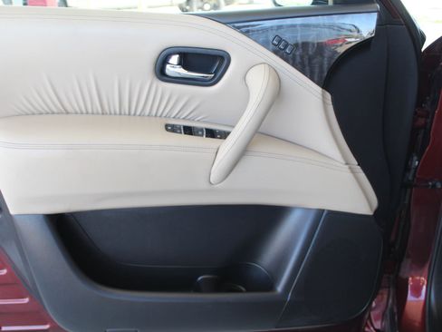 Used 2023 Nissan Armada Platinum w/ Captain's Chairs Package RWD image 37