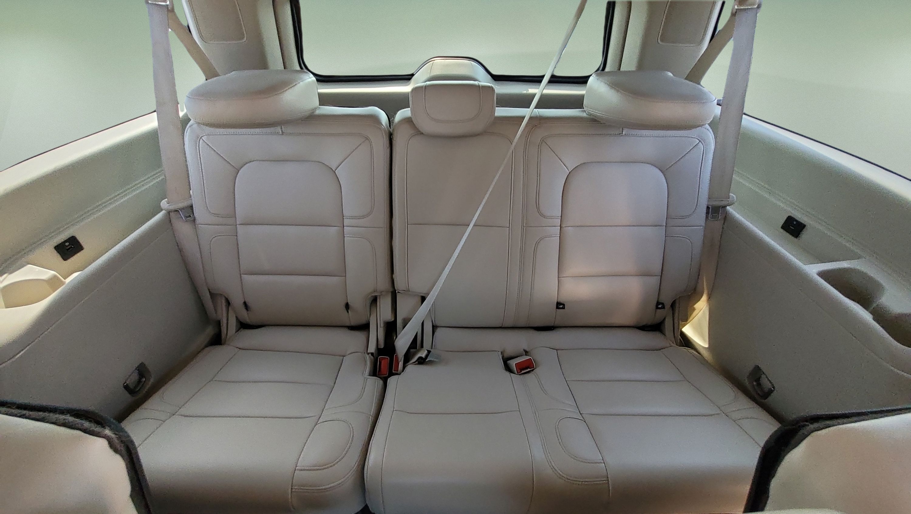Used 2021 Lincoln Navigator L Reserve w/ Luxury Package AWD/4WD image 16