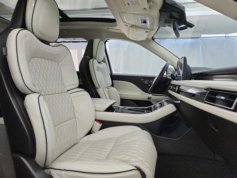 Used 2020 Lincoln Aviator Black Label w/ Dynamic Handling Package AWD/4WD image 34