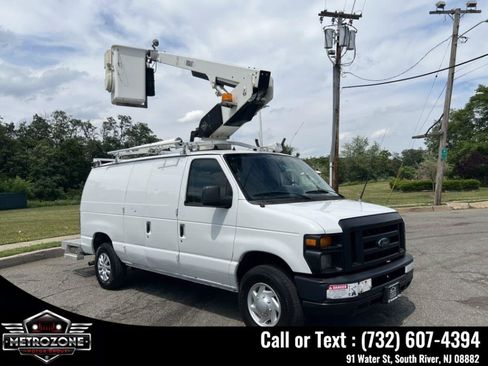 Used 2012 Ford E-350 and Econoline 350 Super Duty w/ PWR Group RWD image 4